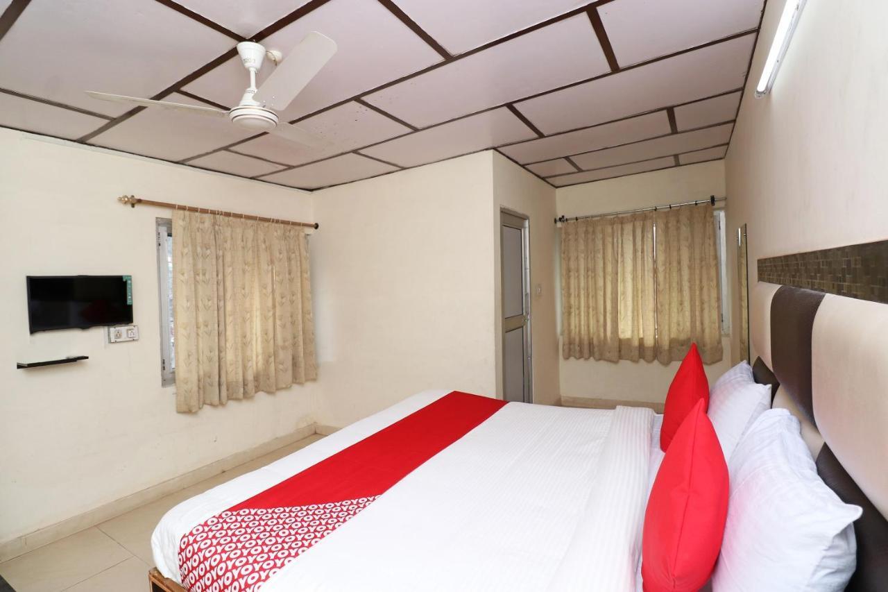โอโย 24525 โฮเต็ล คันทรี ลอดจ์ Hotel ดารัมซาลา ภายนอก รูปภาพ
